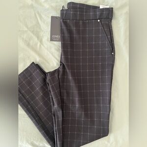 Jones New York Women’s dress Pants size M NWT